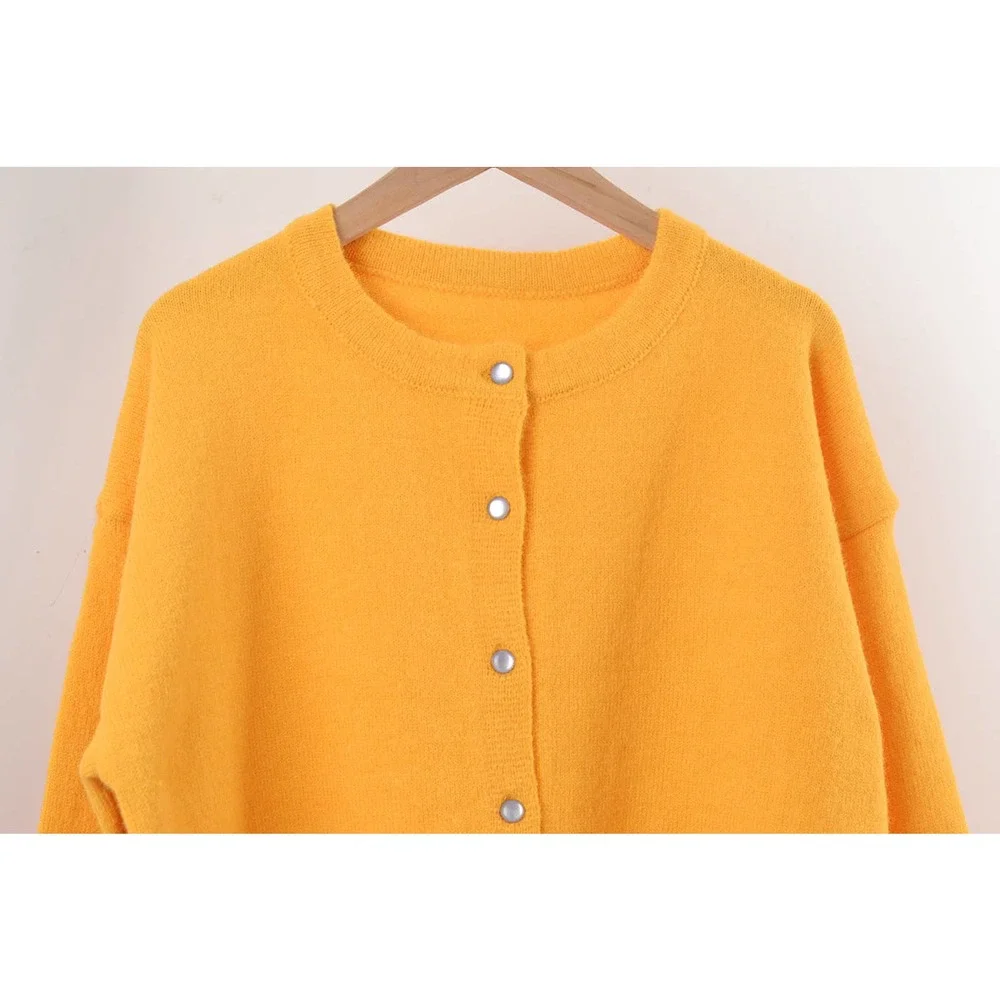 Round Neck Long Sleeve Single-Breasted Sweater - Picture 10 of 11